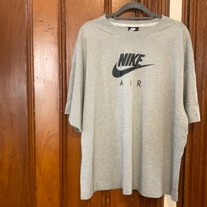 NWT! Women’s Nike Air Short-Sleeve T-Shirt. Size:XL